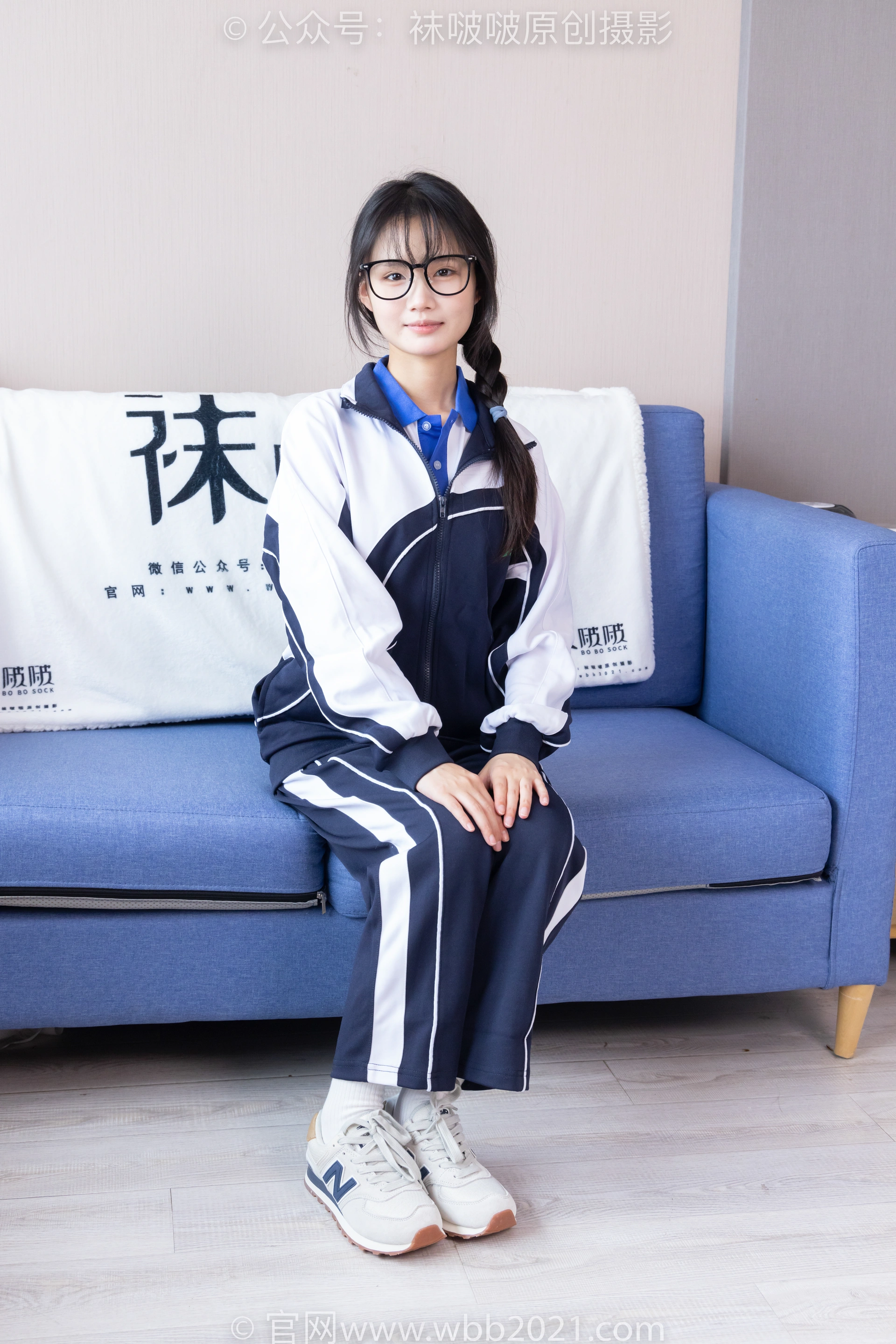 [BoBoSocks袜啵啵] NO.456 甜甜圈-运动鞋、白棉袜、裸足、校服（花絮版） 1
