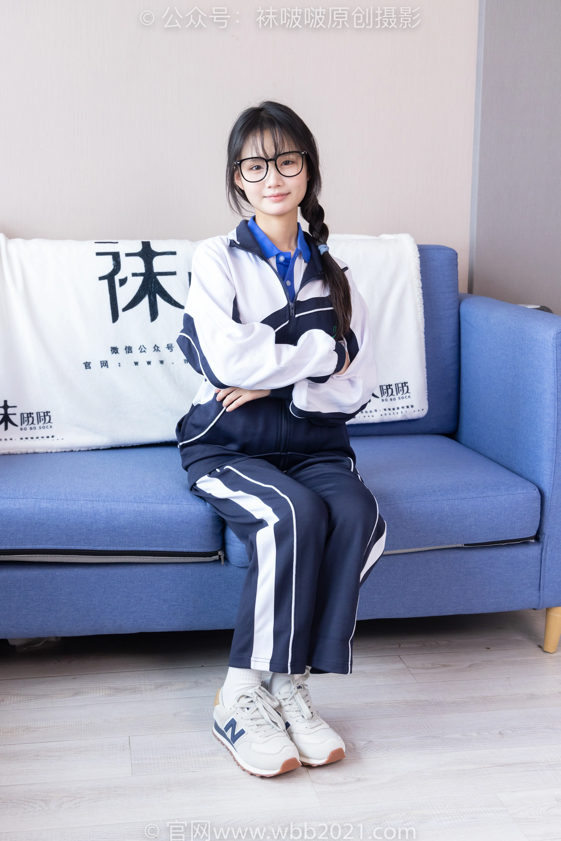 [BoBoSocks袜啵啵] NO.456 甜甜圈-运动鞋、白棉袜、裸足、校服（花絮版） 2